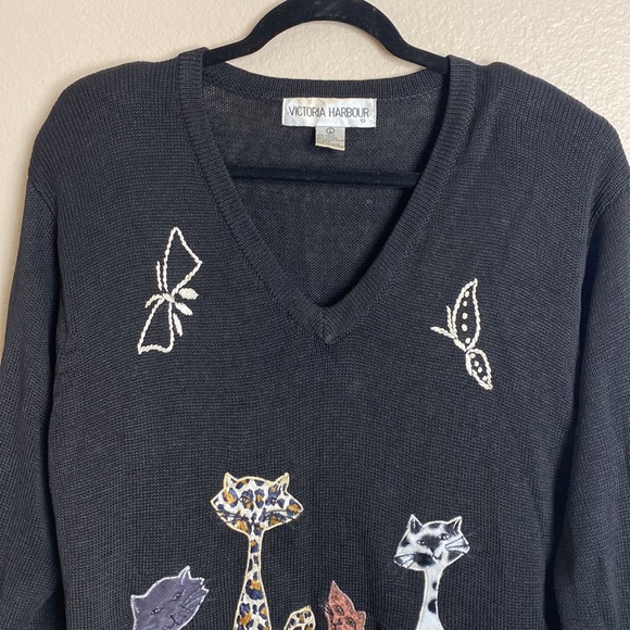 Victoria Harbour V-Neck Kitty Kat Sweater - Picture 2 of 5
